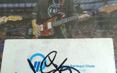 Cuando una tarjeta de visita se cruza con el rock