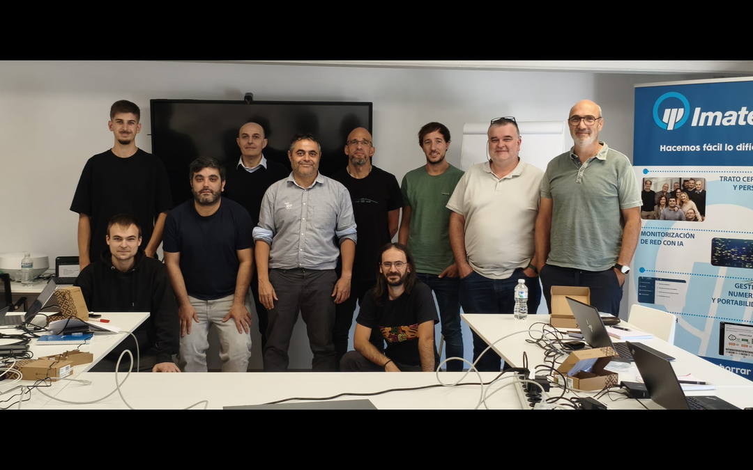 Triple certificación MikroTik en Imatel: Impulsando el conocimiento técnico de nuestro equipo